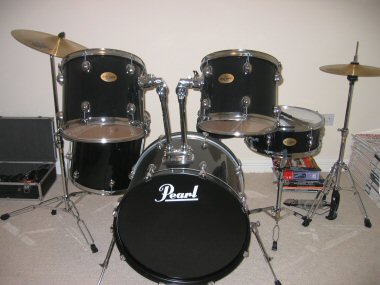 Pearl Target Drum Kit